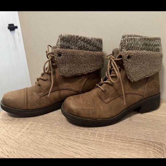 Natural Reflections ladies size 9 Boots from Cabelas - Picture 3 of 5